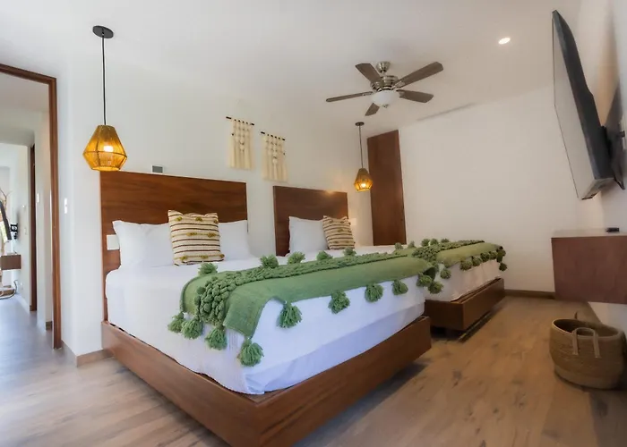 Apartment Exclusive 2br In Playacar 4 Pools, Golf And Playa del Carmen
